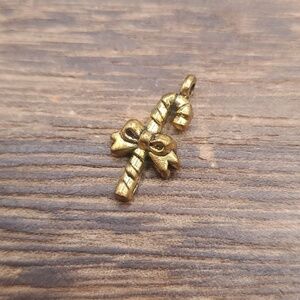 P125 candy cane charm‎ pendant